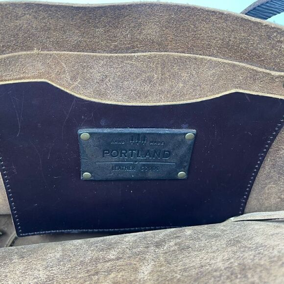 Portland Leather Goods Brown Distressed Cognac Leather Open Tote Bag One Size - Picture 4 of 5